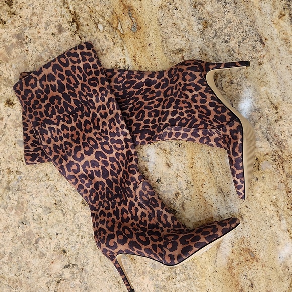 Nine West Animal Leopard Cheetah Print Knee-High Boots. NEW - Picture 1 of 16